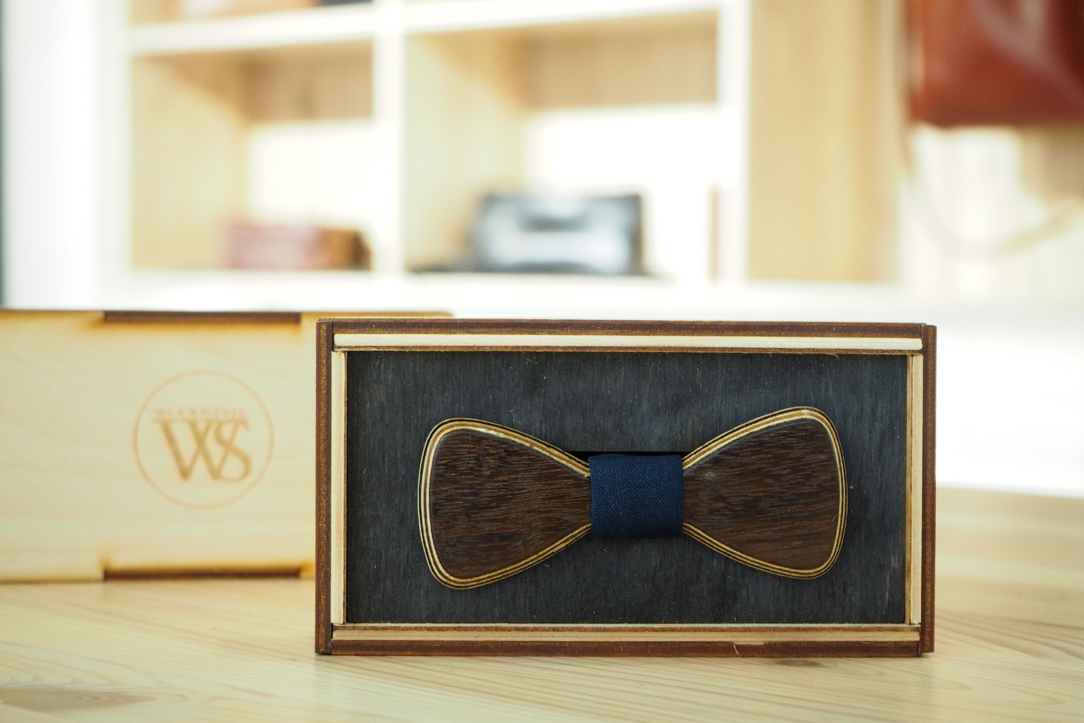 Wood Style Motýlek Mini Modrotisk Druhy dýh: Ořech