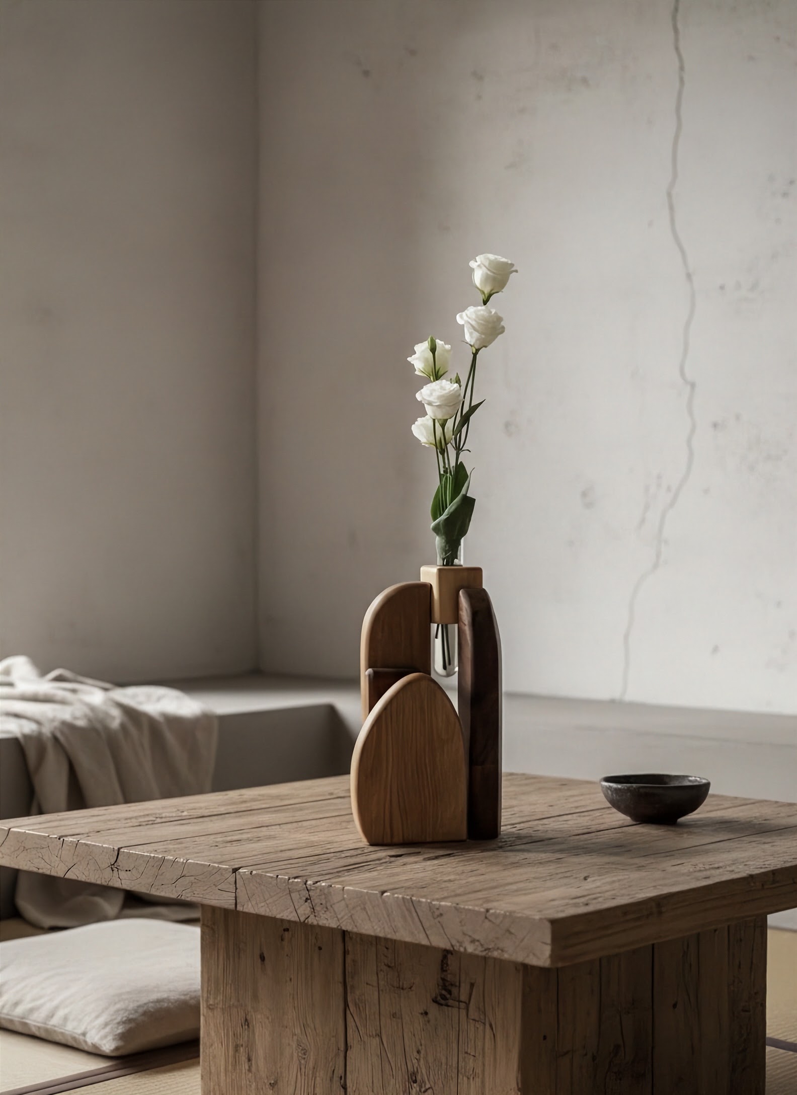 WoodenBotanery Vase EQUILIBRIUM Wood Mix