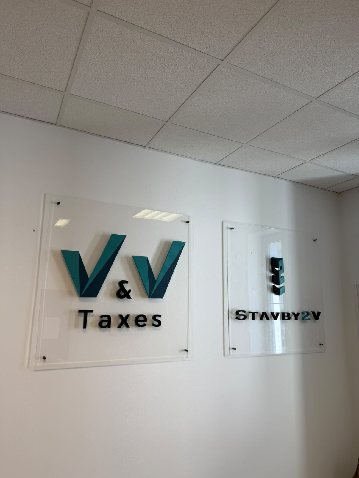 11FED508-A44E-4333-A390-C366700DAFA3