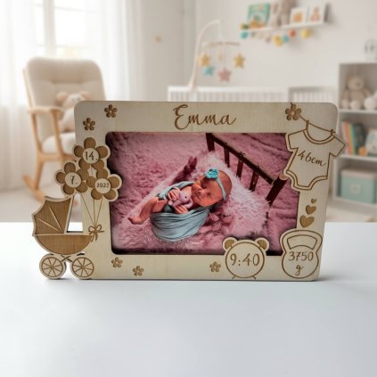 dřevěný fotorámeček NEWBORN pro holčičku (1)