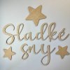 dřevěný nápis sladké sny