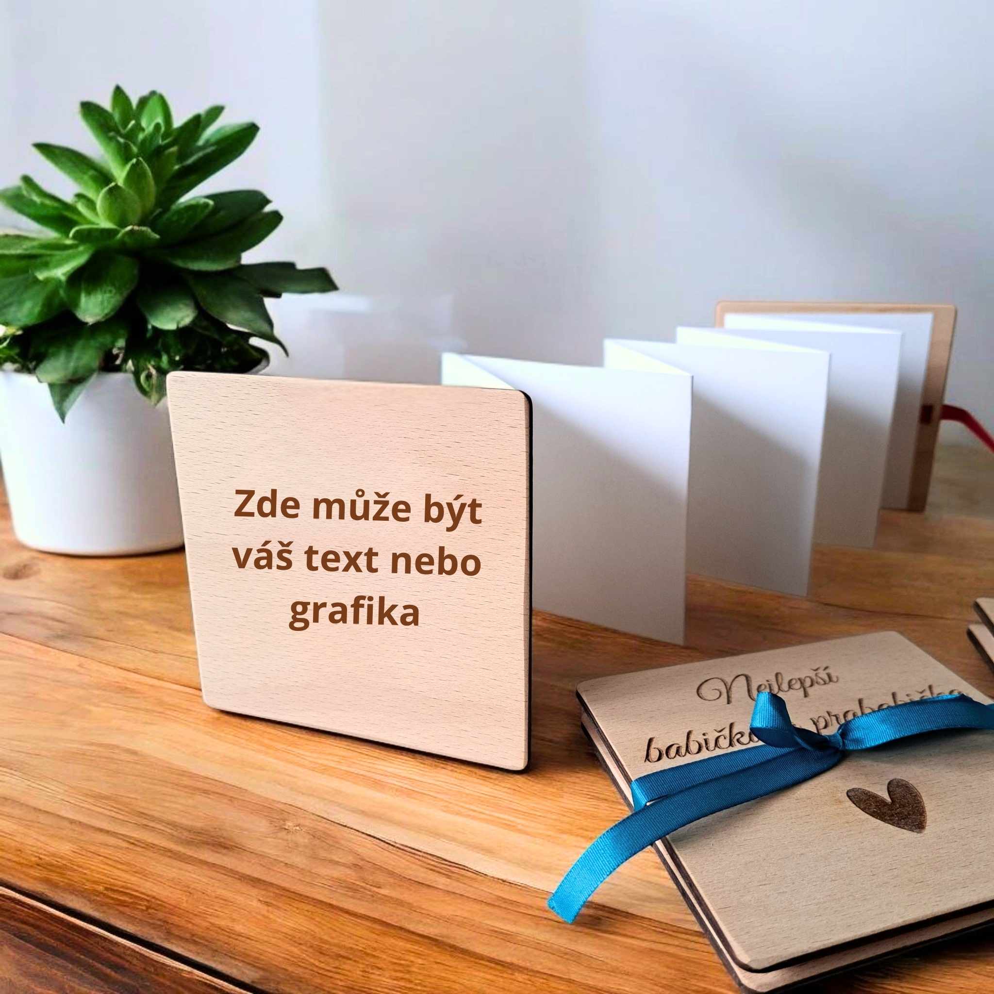 Dřevěné leporelo s vlastním motivem