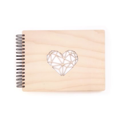 Dřevěné fotoalbum s kroužkovou kovovou vazbou Srdce - 