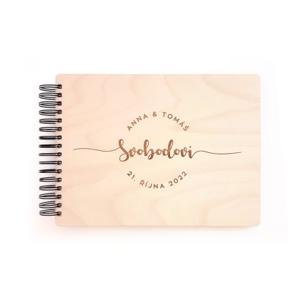 Dřevěné fotoalbum s kroužkovou kovovou S textovým věnečkemvazbou - S květinovým věnečkem - 