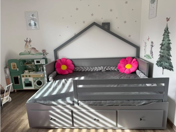 Domečková konstrukce na postel Hemnes