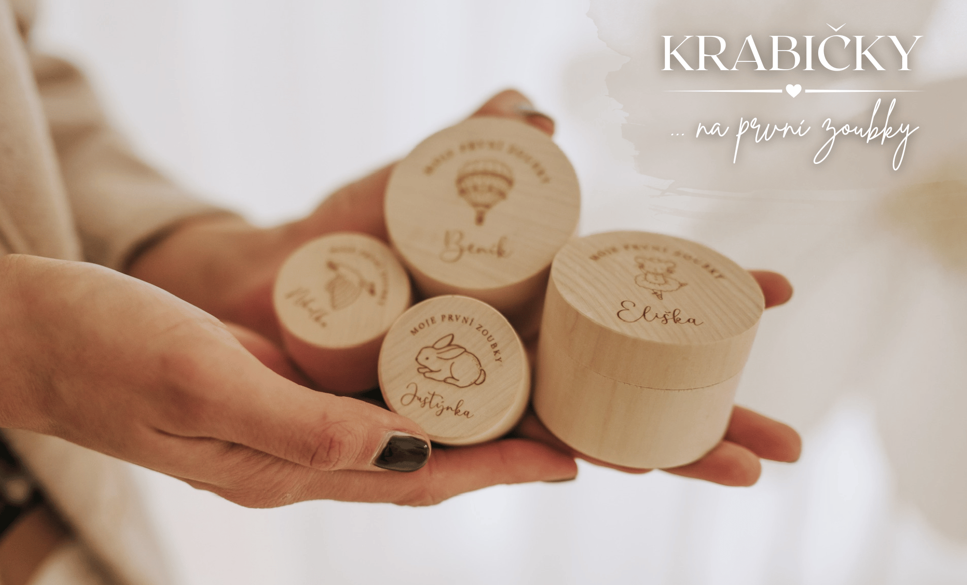 krabička na zoubky, dřevěná krabička na zoubky, krabička na první zoubek, krabička na mléčné zoubky, personalizovaná krabička na zoubky, krabička na zoubky se jménem, gravírovaná krabička na zoubky, dětská krabička na zoubky ze dřeva, vzpomínková krabička