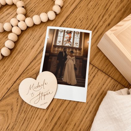 Dřevěný svatební magnet s textem na přání