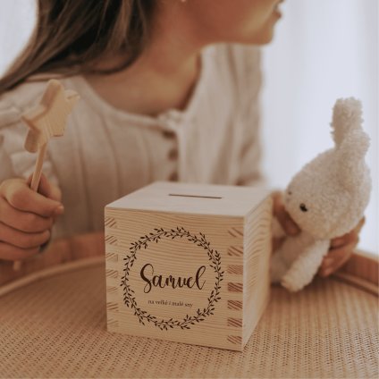 Dřevěná pokladnička pro děti se jménem na přání