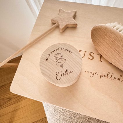 Krabička na mléčné zoubky Woodify Myška