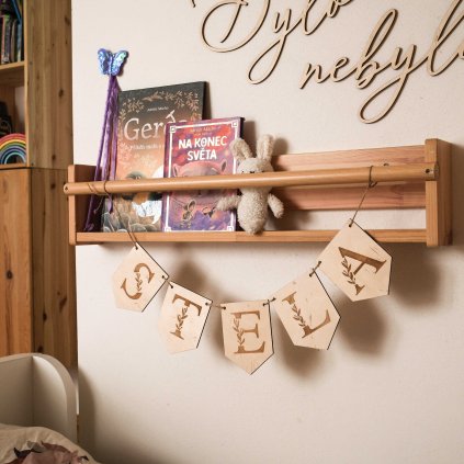 Dřevěná girlanda Woodify Flowers II