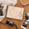 Dřevěné svatební fotoalbum Věnec