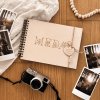 Dřevěné dětské fotoalbum Woodify Písmena