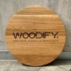 Dřevěné firemní nástěnné logo Woodify