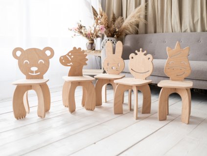 Zajíc, žabka, medvídek, kůň nebo jednorožec ? Každému z nich se bude u Vás doma určitě líbit. Tyto židle rozveselí každý interiér.