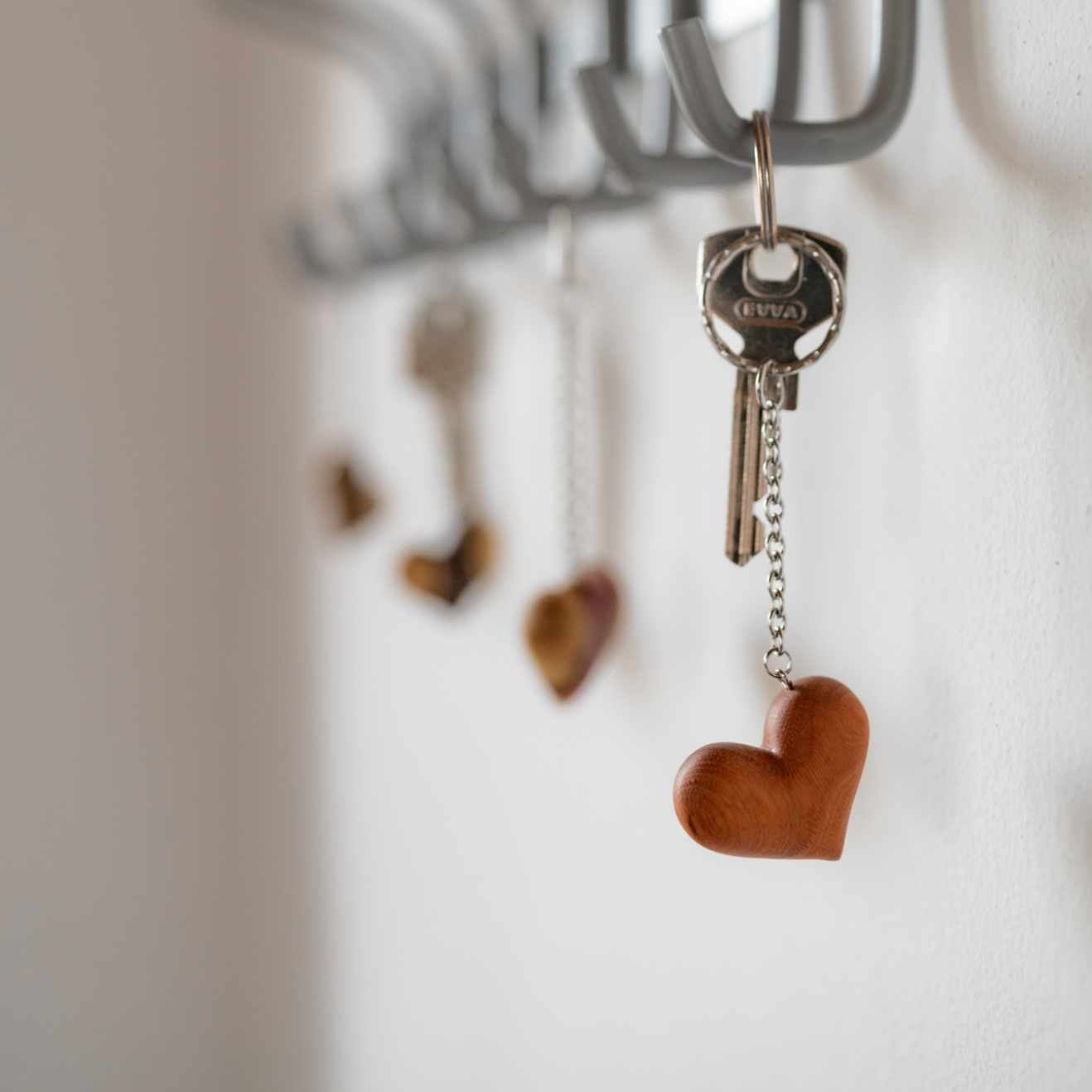 Dřevěné klíčenky
