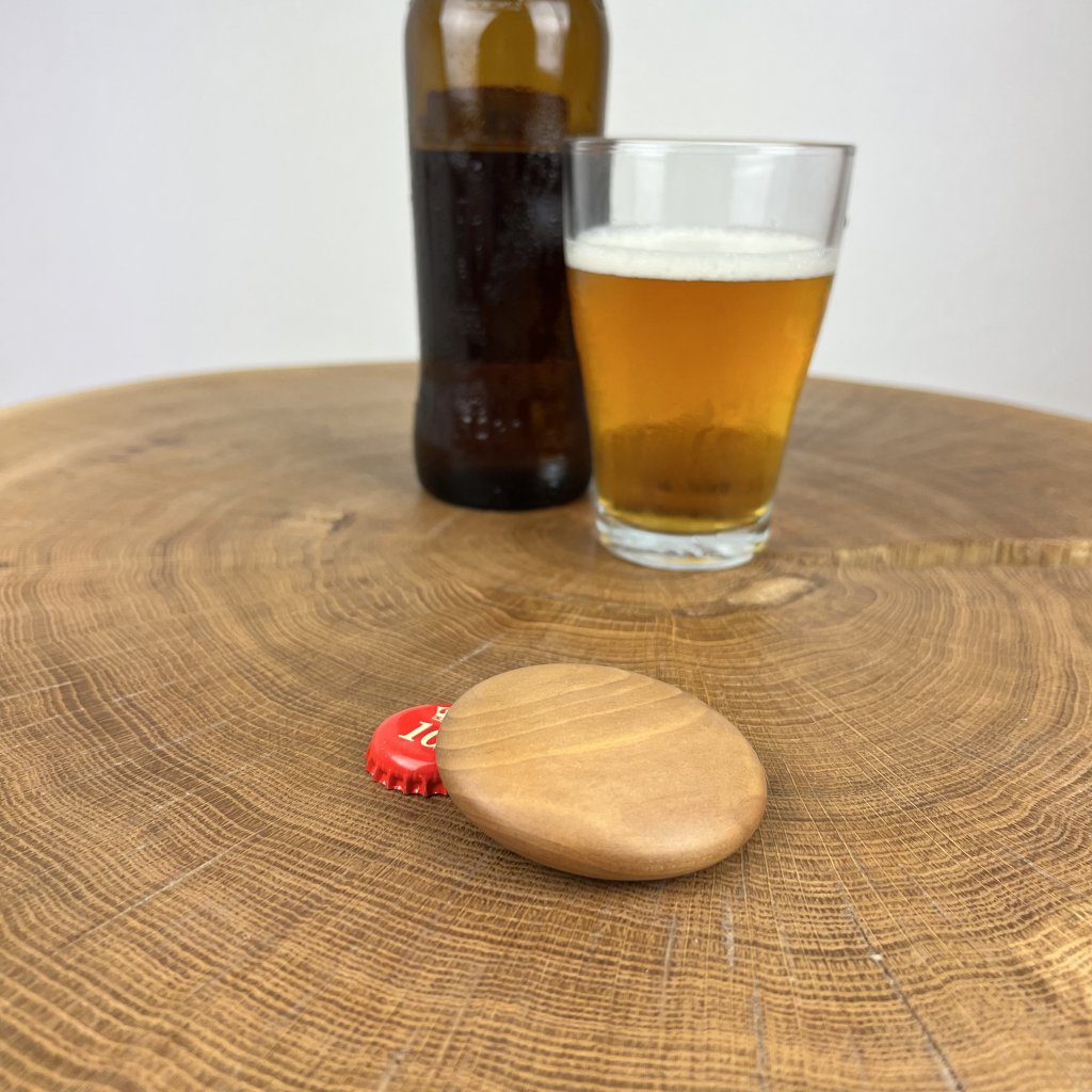 Dřevěný otvírák na pivo Ted, hruška