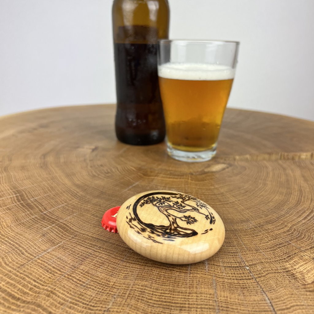 Dřevěný otvírák na pivo Příběh života, javor