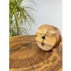 Dřevěné stolní hodiny Lynlee