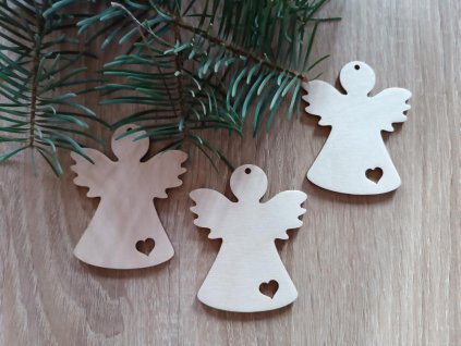 Sada dřevěných vánočních andílků