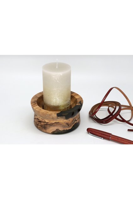 Dřevěný svícen Oliva 13x5,5cm