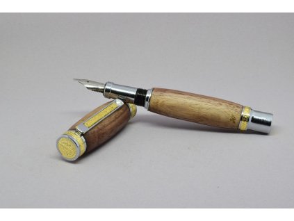 Dřevěné plnící pero -  ořech 05