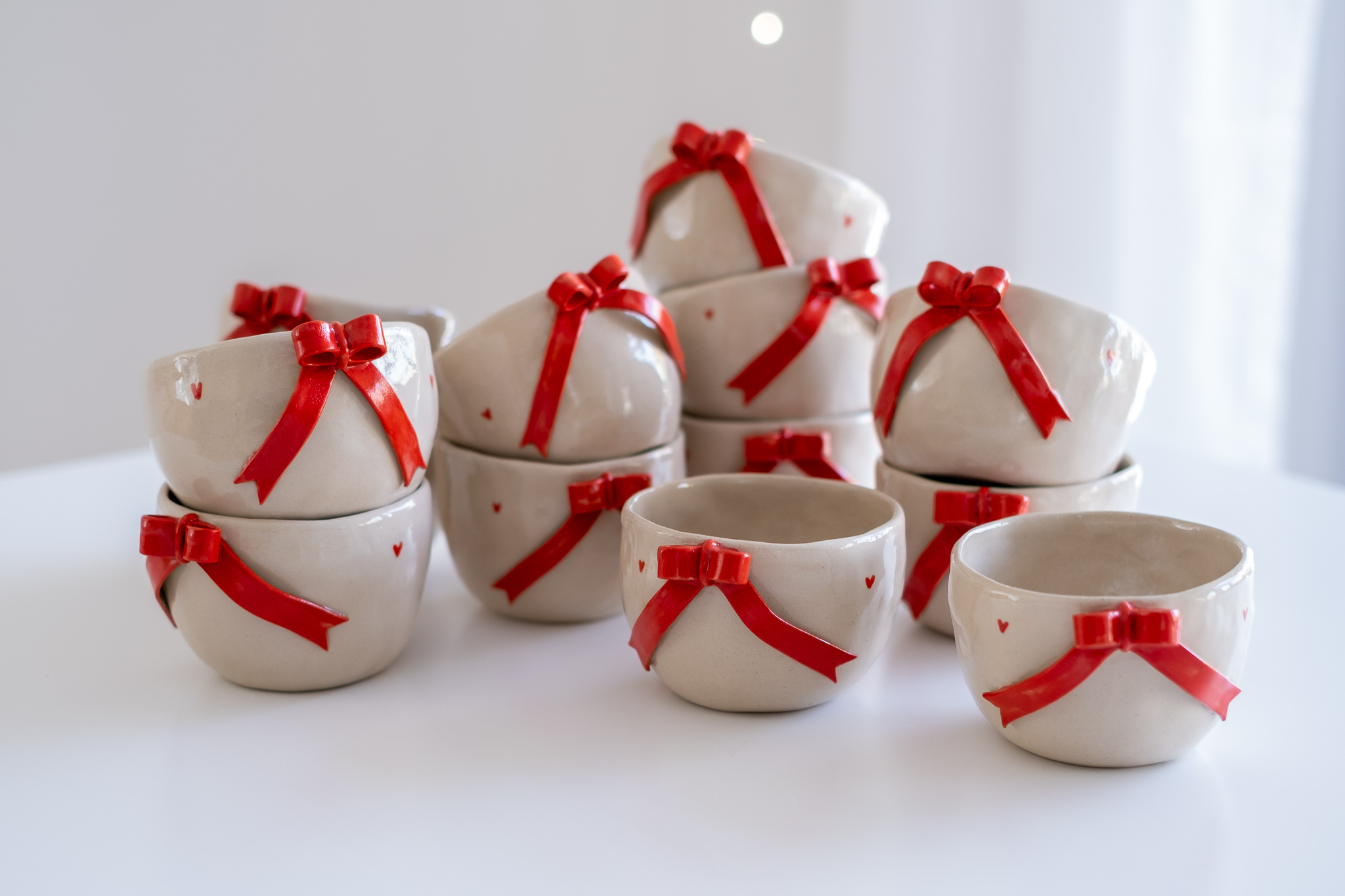 Červená mašle kalíšek