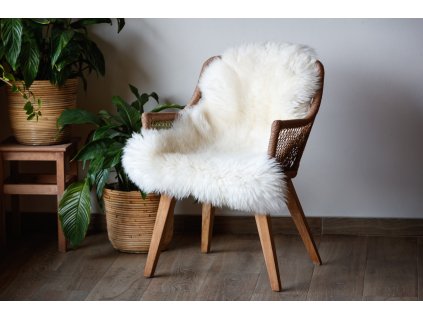 ovčí kůže bílá