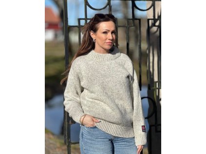 svetr s norským motivem