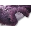fialová ovčí kožešina