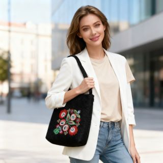 Fiecare femeie merită ceva special 💛 Un cadou care nu este doar frumos, ci se remarcă și prin calitate și execuție. Un...