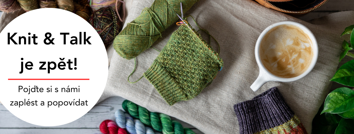 Knit & Talk, společné pletení v kavárně
