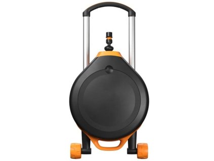 Fiskars automatický zahradní buben XL s hadicí 13 mm, otočná základna, kolečka a dosah 27 m – černooranžové proveden