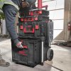 Modulární sestava PACKOUT postavená na základně MILWAUKEE PACKOUT™ Rolling Drawer Trolley Box.
