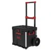 Mobilní box MILWAUKEE PACKOUT™ Rolling Drawer Trolley Box s teleskopickým madlem a terénními koly.