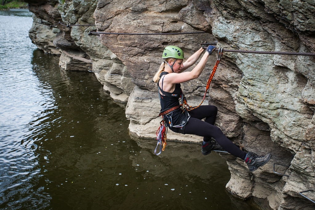 🧗‍♂️ Kam na ferraty s dětmi v Česku: bezpečné trasy, tipy a zkušenosti z praxe