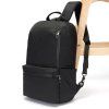 218327 4 pacsafe batoh metrosafe x 20l backpack black