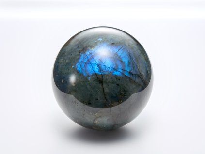 mineraly brousene koule labradorit 500252 1
