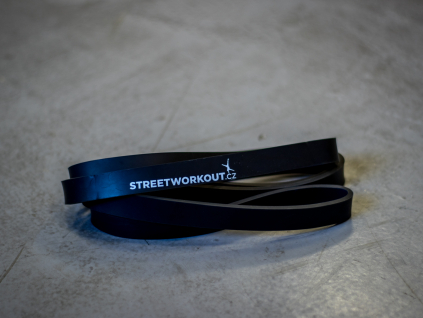 RESISTANCE BAND ČERNÁ odporová guma na cvičení středně slabý odpor 30kg značky STREETWORKKOUT.cz