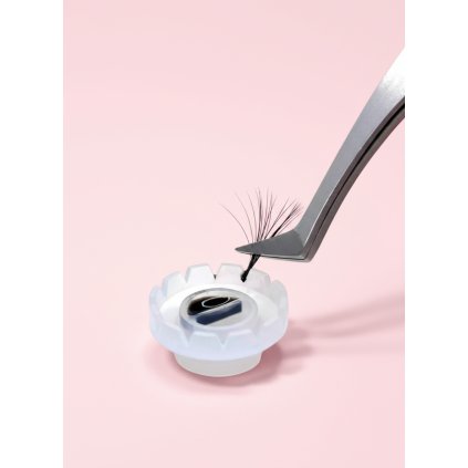 Wowbyme kalíšok na lepidlo pre volume mihalnice