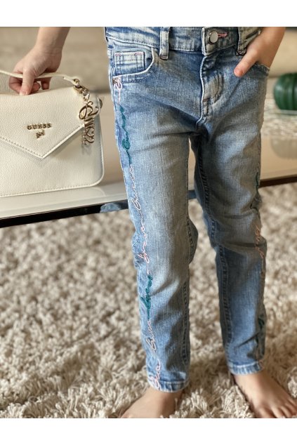 Dívčí skinny džíny s nášivkami GUESS, modré CLRF