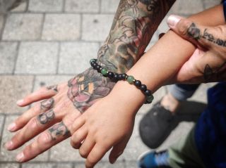 The unbreakable bond. Otec a syn. Dve generácie, jeden štýl. Náramky Wrapie. Odkaz na náramky nájdeš v bio 👆🏼 #wrapie...