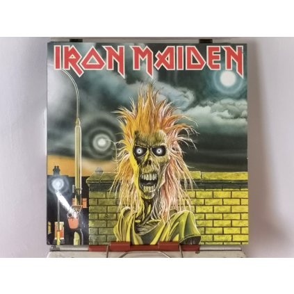 Iron Maiden – Iron Maiden