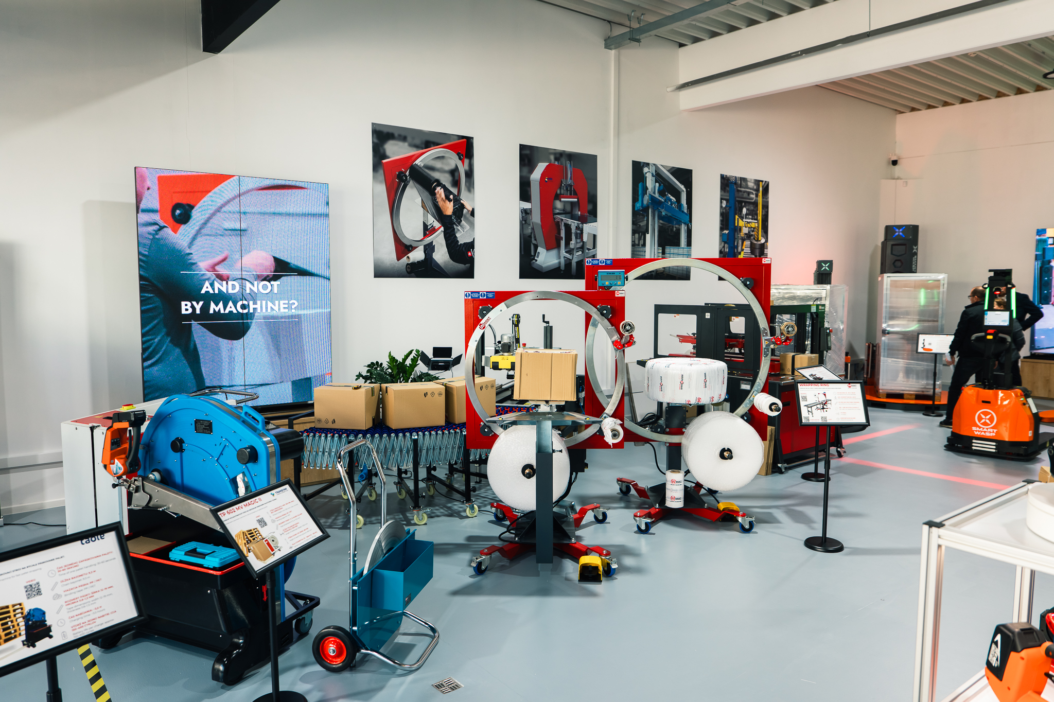 W RENT showroom Senec