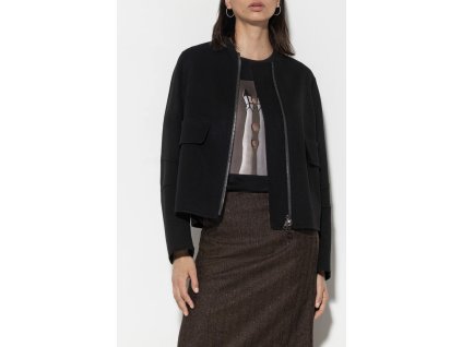 luisacerano bunda cerna 1