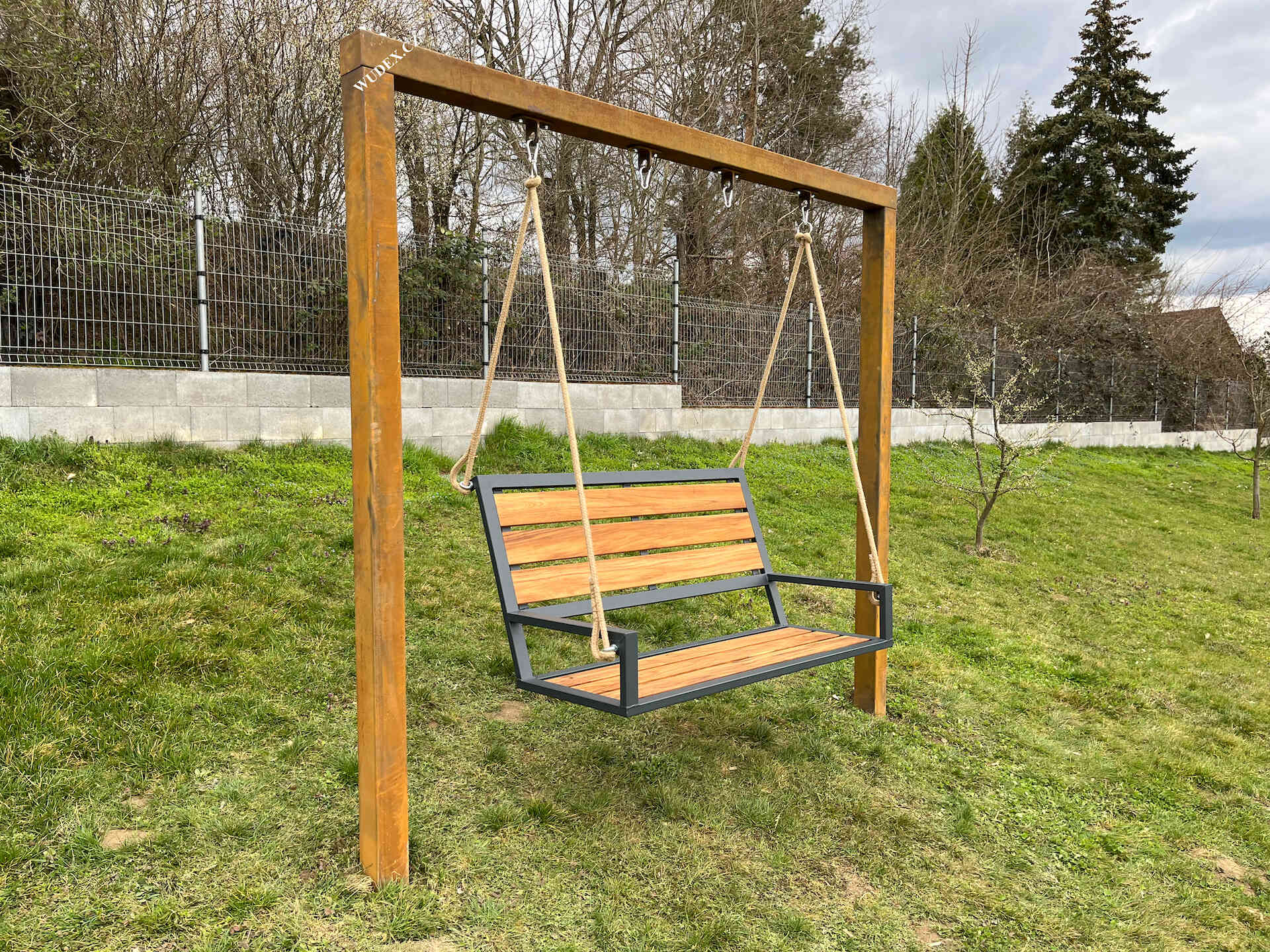 Luxusní zahradní houpačky