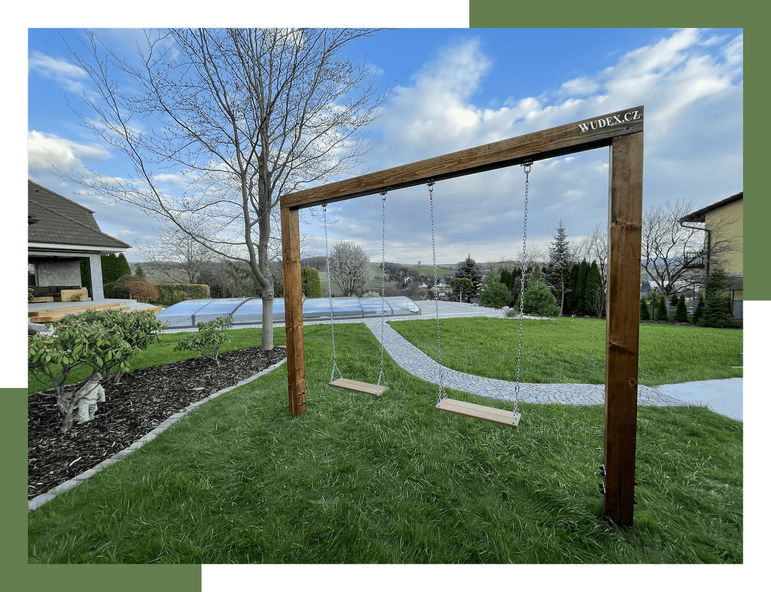 Houpačka na zahradu