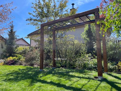 Drevený monkey bar​