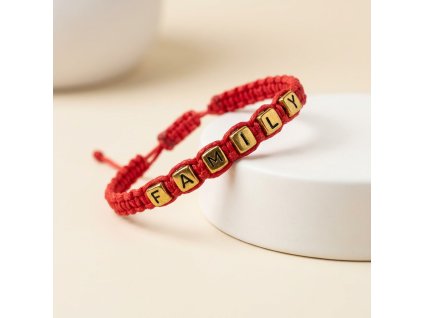 macrame červená zlaté písmo