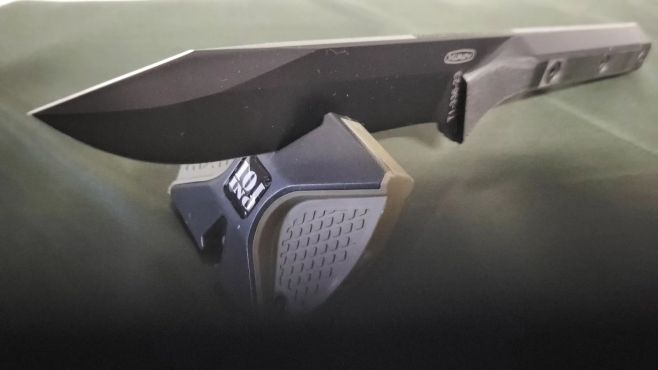 Parádní nůž Taurus T1