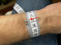 tape-measure-apple-watch-solo-loop-band-sizing_small